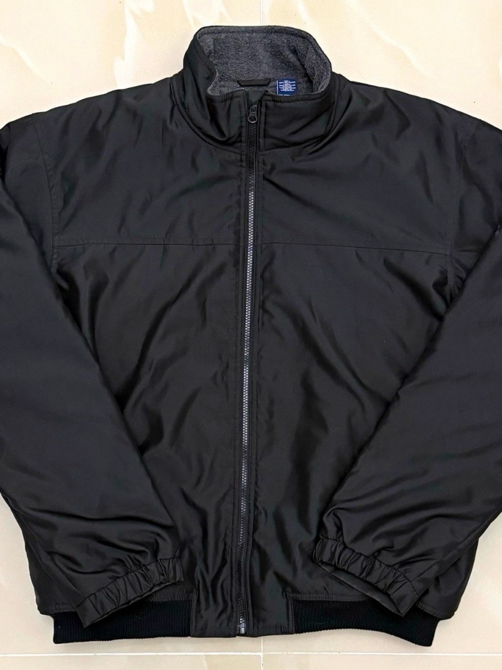 Chaps Men's Black Full-Zip Jacket - Lightweight Insulated Coat